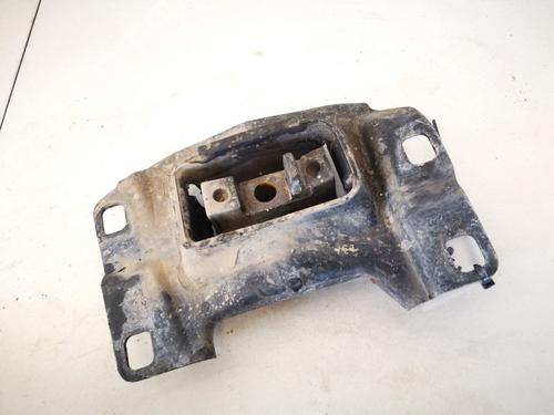 Used Engine mount Engine mount VOLVO V50 (545) 2.0 D (136 hp) 32913641 32913641