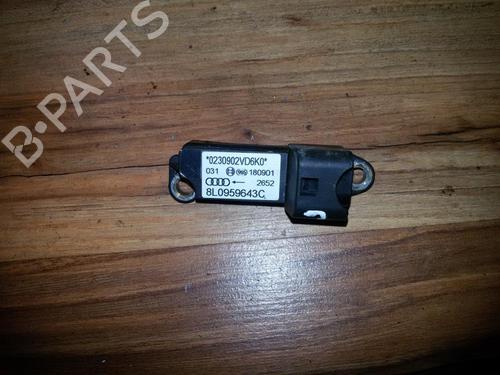 Used Electronic module Electronic module AUDI A3 (8L1) 1.8 (125 hp) 33498136 33498136