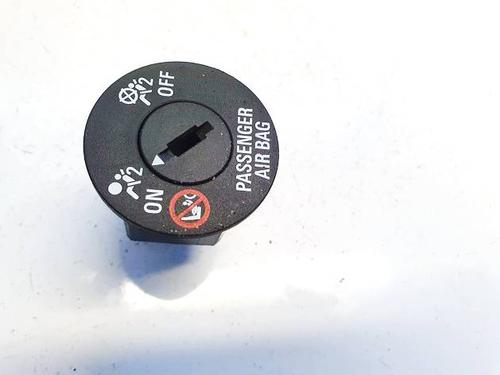 Used Switch Switch OPEL INSIGNIA A (G09) 2.0 CDTI (68) (131 hp) 32535955 32535955