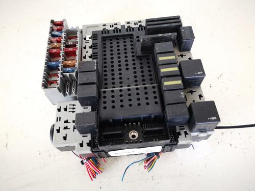 Used Fuse box Fuse box VOLVO S60 I (384) D5 (163 hp) 32910452 32910452