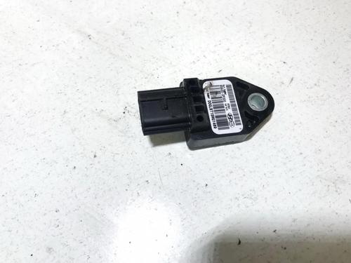 Used Electronic module Electronic module KIA CERATO I Hatchback (LD) 1.6 CRDi (115 hp) 33505838 33505838