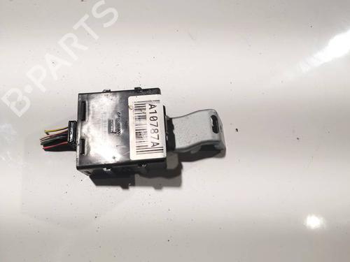Used Electronic module SUBARU FORESTER (SG_) 2.0 X AWD (SG5) (158 hp) 32558255