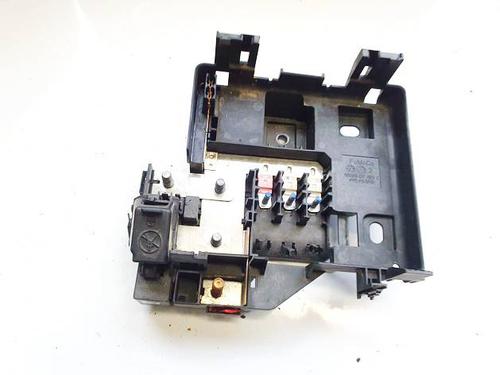 Used Fuse box Fuse box 38574992 38574992