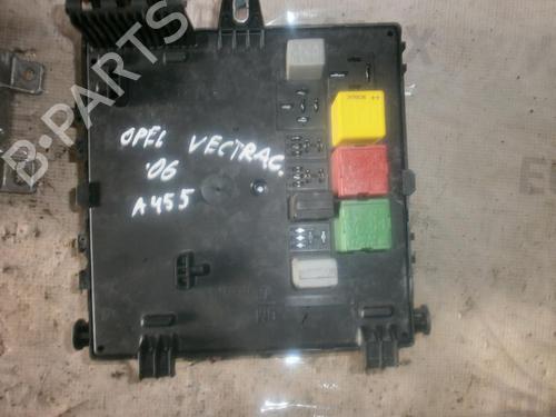 fuse-box-opel-vectra-c-z02-2002-2003-2004-2005-2006-2007-2008-2009-33479530 main image