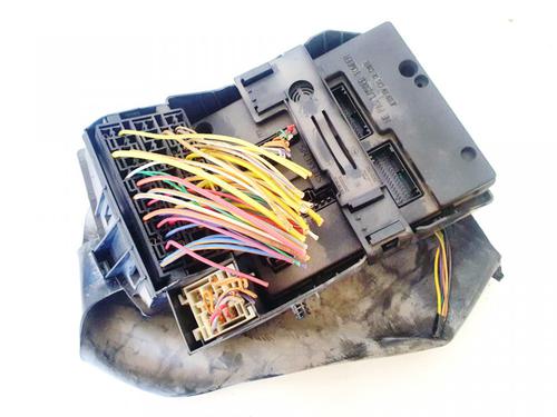 Used Fuse box Fuse box RENAULT SCÉNIC I MPV (JA0/1_, FA0_) 1.9 dCi (JA05, JA1F) (102 hp) 32912891 32912891
