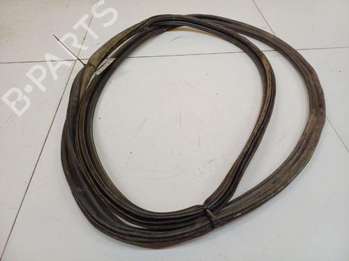 Gummiliste Gummiliste MERCEDES-BENZ E-CLASS T-Model (S211) E 200 T Kompressor (211.242) (163 hp) 34772319 34772319