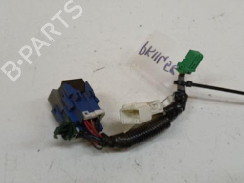 Used Fuse box Fuse box 38630707 38630707