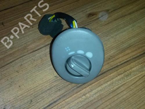 climate-control-kia-carnival-i-up-fl-1998-1999-2000-2001-38571414 main image