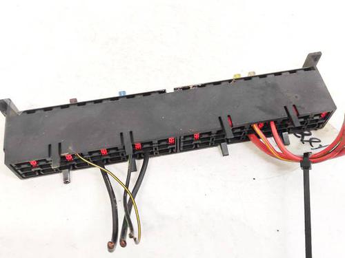 Used Fuse box Fuse box VW CRAFTER 30-35 Bus (2E_) 2.5 TDI (109 hp) 32932955 32932955