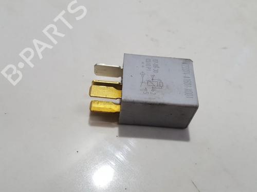 Used Electronic sensor Electronic sensor TOYOTA COROLLA Verso (ZER_, ZZE12_, R1_) 2.2 D-4D (AUR10_, AUR10R) (136 hp) 33508629 33508629