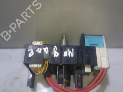 Used Fuse box Fuse box RENAULT MEGANE Scenic (JA0/1_) 1.6 i (JA0L) (75 hp) 33505082 33505082