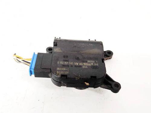 electronic-module-audi-a3-8p1-2003-2004-2005-2006-2007-2008-2009-2010-2011-2012-2013-32948777 main image
