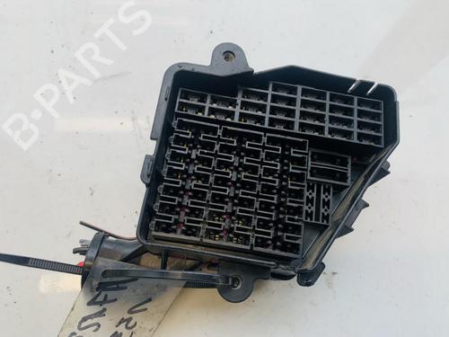 sikringsdase-vw-passat-b5-variant-3b5-1997-1998-1999-2000-2001-32878793 main image