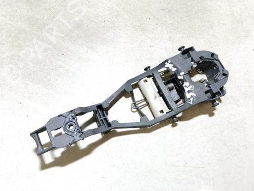 front-left-exterior-door-handle-skoda-roomster-5j7-2006-2007-2008-2009-2010-2011-2012-2013-2014-2015-35883999 main image