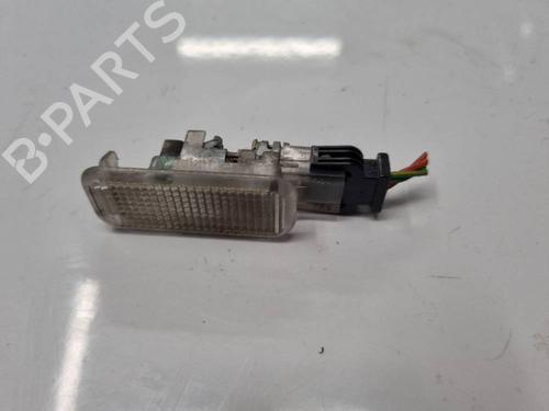 interior-roof-light-audi-a6-c5-4b2-4b4-1997-1998-1999-2000-2001-2002-2003-2004-2005-34996997 main image