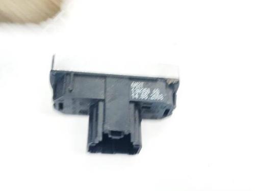 Warning switch FORD MONDEO IV (BA7) 2.0 TDCi | BP34820336I22 - Image 2