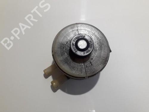 Used Power steering reservoir Power steering reservoir 38582873 38582873