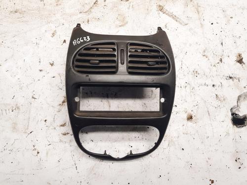 Used Air vent Air vent PEUGEOT 206 Hatchback (2A/C) 2.0 HDI 90 (90 hp) 33090606 33090606