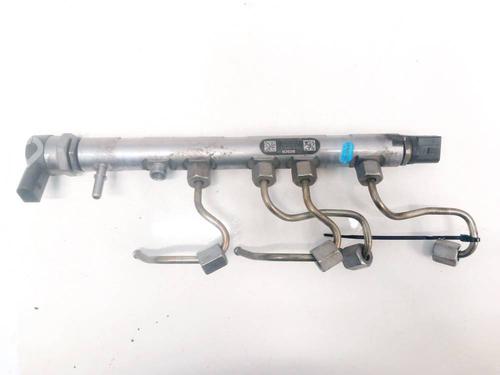 Used Injection rail Injection rail 35330304 35330304