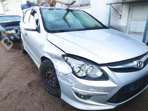 Brugte HYUNDAI i30 (FD) 1.6 CRDi (90 hp) 4471201