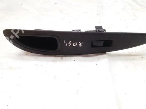 Used Switch Switch NISSAN PRIMERA Hatchback (P12) 2.2 dCi (139 hp) 33508844 33508844