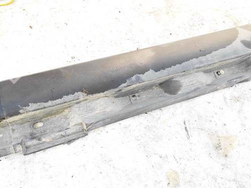 Used Right sideskirt Right sideskirt 35235193 35235193