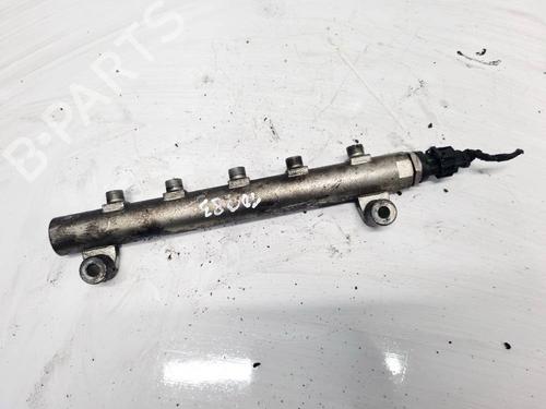 Used Injection rail Injection rail CHEVROLET CAPTIVA (C100, C140) 2.0 D 4WD (150 hp) 34852737 34852737