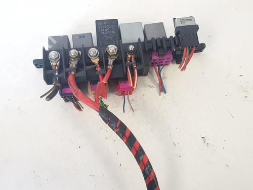 Used Fuse box Fuse box AUDI A3 (8L1) 1.9 TDI (90 hp) 32879030 32879030