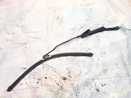 front-windshield-wiper-arm-audi-a4-b5-8d2-1994-1995-1996-1997-1998-1999-2000-2001-32895322 main image
