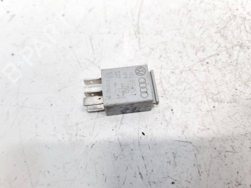 Electronic sensor SKODA OCTAVIA II (1Z3) 2.0 TDI | BP32576209M84  - Image 8