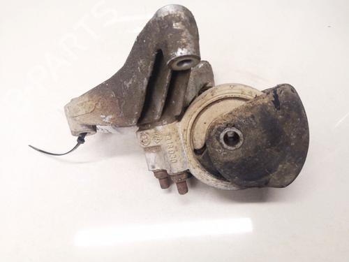 Used Engine mount Engine mount MITSUBISHI CARISMA (DA_) 1.9 TD (DA4A) (90 hp) 33107568 33107568