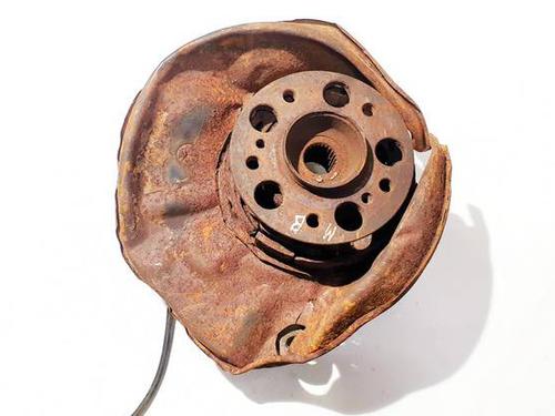 Used Left rear steering knuckle Left rear steering knuckle MERCEDES-BENZ C-CLASS (W202) C 180 (202.018) (122 hp) 35186878 35186878