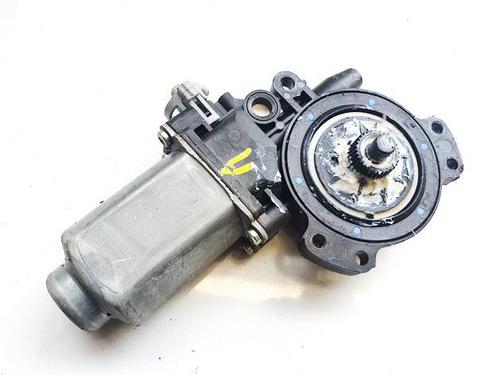 Used Right rear window motor Right rear window motor MERCEDES-BENZ E-CLASS (W212) E 200 CDI / BlueTEC (212.005, 212.006) (136 hp) 36689391 36689391