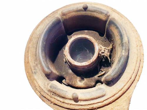 Engine mount KIA SORENTO I (JC) 2.5 CRDi | BP39061701M89 - Image 3