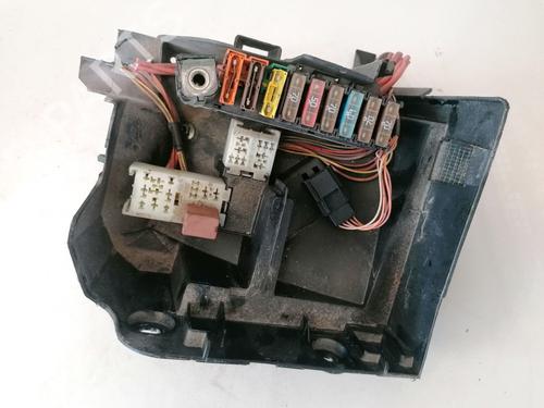 fuse-box-renault-scenic-ii-jm01_-2003-2004-2005-2006-2007-2008-2009-2010-32874585 main image