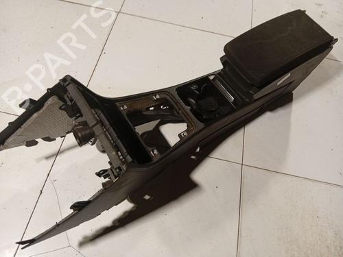 Used Armrest / Center console Armrest / Center console 34869761 34869761