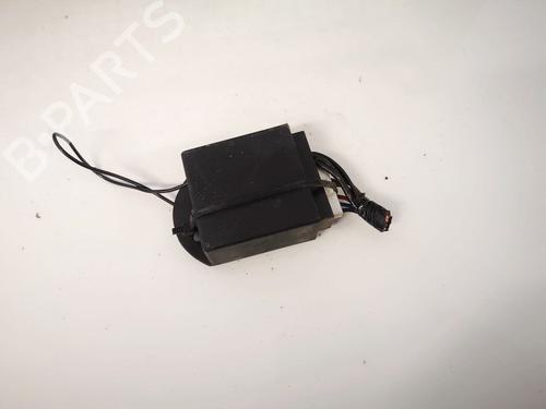 Used Electronic module Electronic module TOYOTA RAV 4 II (_A2_) 2.0 D 4WD (CLA20_, CLA21_, CLA20R, CLA21R) (116 hp) 32885973 32885973