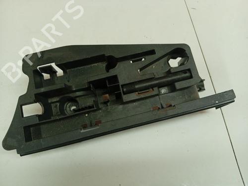 Used Jack Kit Jack Kit AUDI A6 C6 (4F2) 2.0 TDI (140 hp) 39906932 39906932