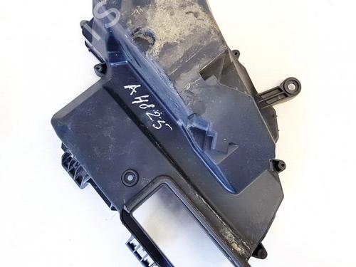Used Fuse box Fuse box AUDI A6 C6 (4F2) 2.0 TDI (140 hp) 33063183 33063183