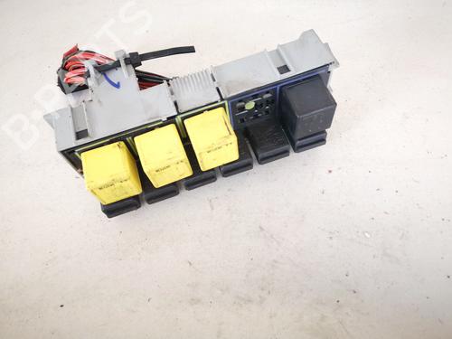 fuse-box-opel-meriva-a-mpv-x03-2003-2004-2005-2006-2007-2008-2009-2010-32914817 main image