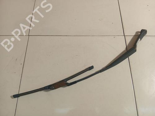 front-windshield-wiper-arm-kia-ceed-hatchback-ed-2006-2007-2008-2009-2010-2011-2012-39392304 main image