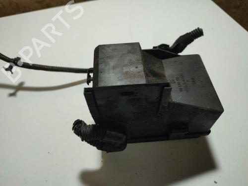 fuse-box-opel-zafira-a-mpv-t98-1999-2000-2001-2002-2003-2004-2005-2006-32571451 main image