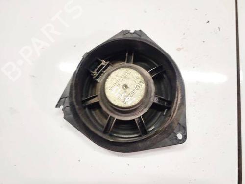 speaker-audi-a4-b5-8d2-1994-1995-1996-1997-1998-1999-2000-2001-32574800 main image