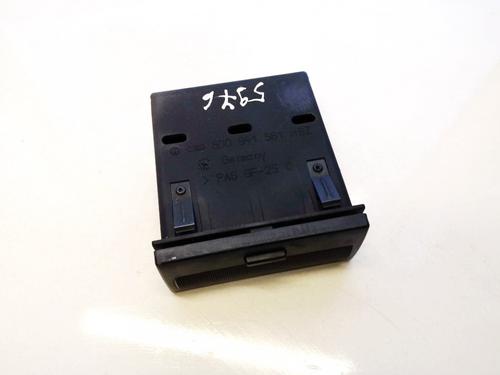 Porta-luvas Porta-luvas AUDI A4 B5 (8D2) 1.8 (125 hp) 35883934 35883934