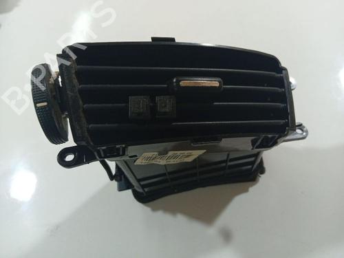 Used Air vent HYUNDAI i30 (FD) 1.6 CRDi (90 hp) 32549145