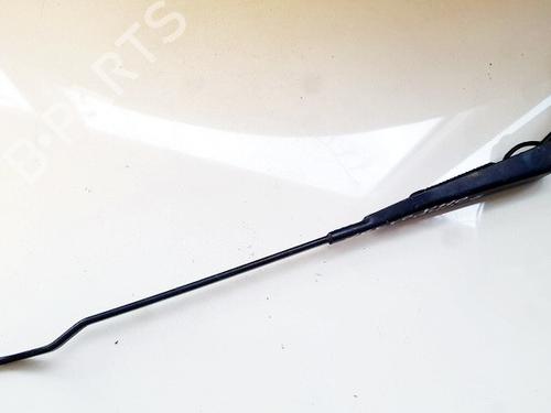 Used Front windshield wiper arm Front windshield wiper arm 33520551 33520551