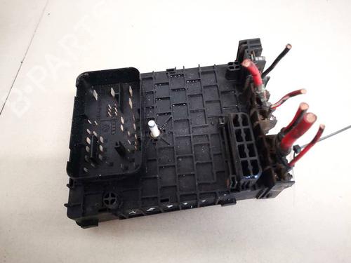 Used Fuse box Fuse box VW PASSAT B6 (3C2) 2.0 TDI (140 hp) 32928707 32928707