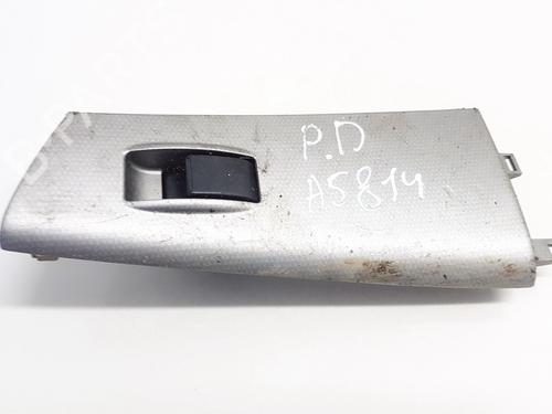 Used Switch Switch TOYOTA COROLLA Saloon (_E12_) 1.4 VVT-i (ZZE120_, ZZE120R) (97 hp) 33105315 33105315