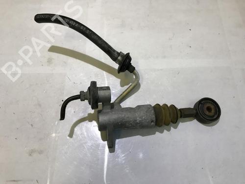 clutch-slave-cylinder-vw-passat-b5-variant-3b5-1997-1998-1999-2000-2001-35663932 main image