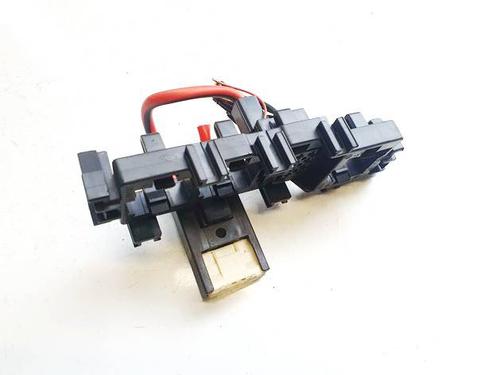 Used Fuse box Fuse box AUDI A6 C6 (4F2) 3.0 TDI quattro (233 hp) 40486264 40486264